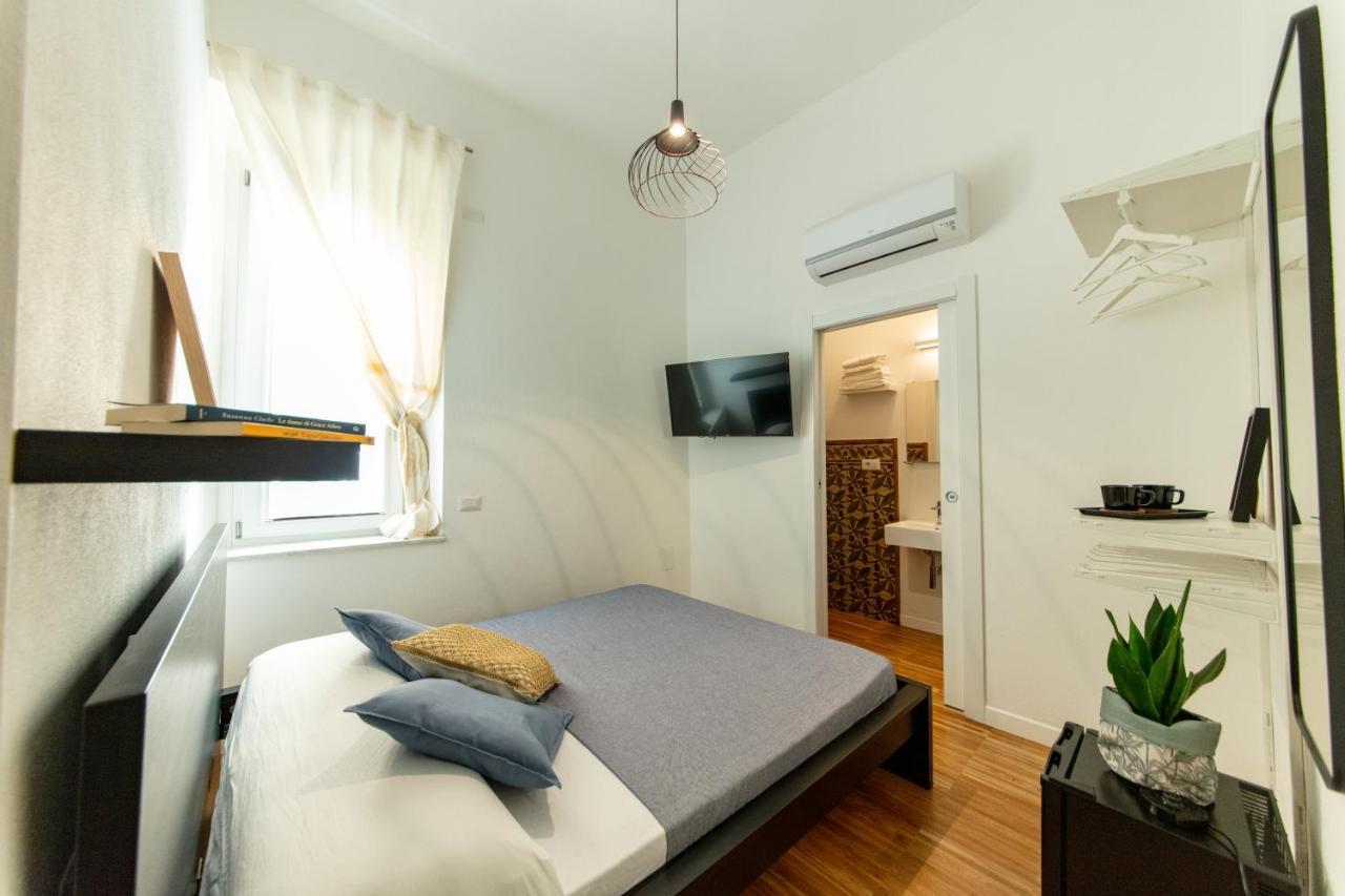Lele'S Rooms Cagliari Zewnętrze zdjęcie